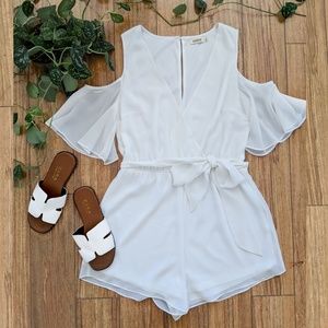 🌴Festive Vacation Cold Shoulder V-Neck Romper SM